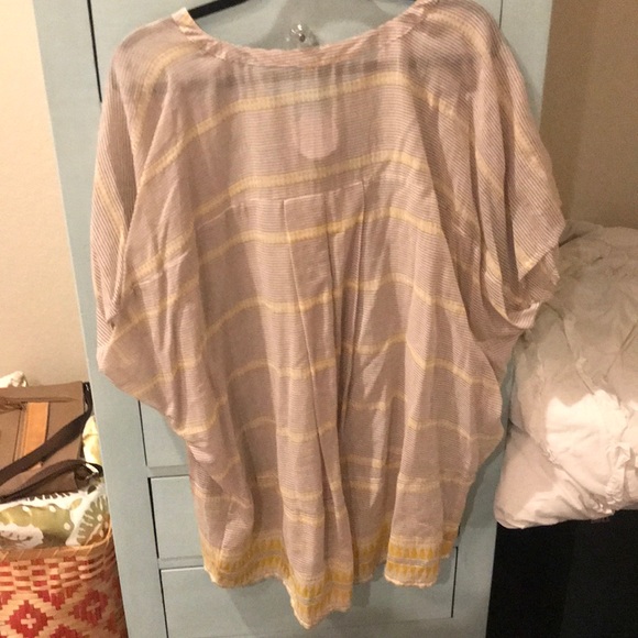 Tunic - Picture 4 of 6